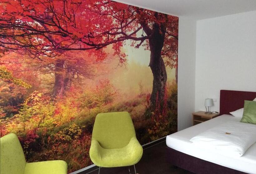 컴포트 싱글 룸, Schober