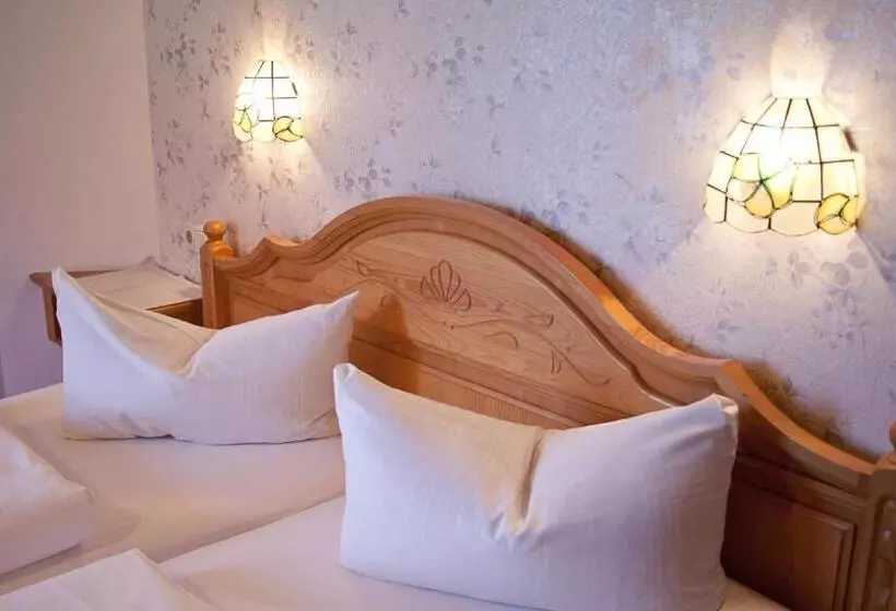 اتاق استاندارد یک نفره, Gasthof   Hotel Zur Post