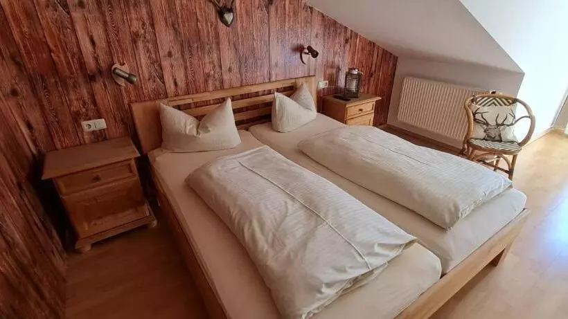 سوییت خانوادگی, Gasthof   Hotel Zur Post