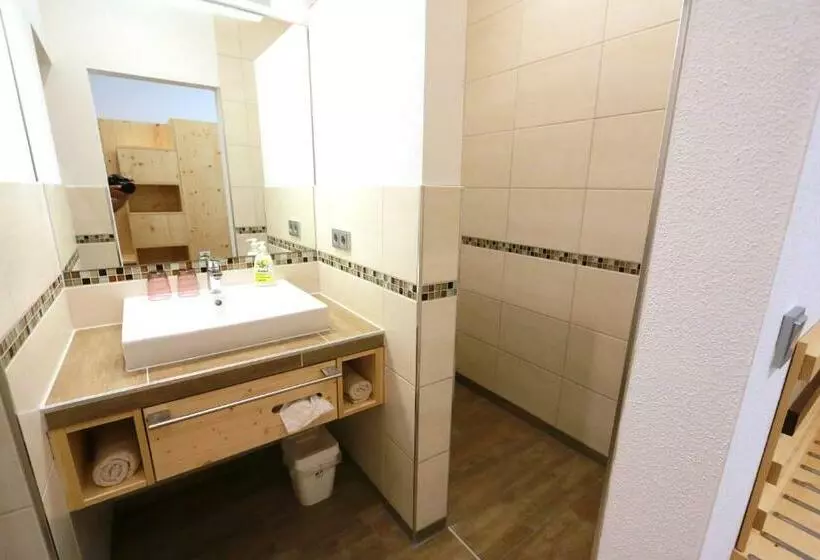 اتاق استاندارد با بالکن, Gasthof Sempt