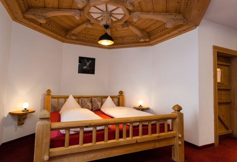 חדר סטנדרט לארבעה, Gasthof Zum Hirsch