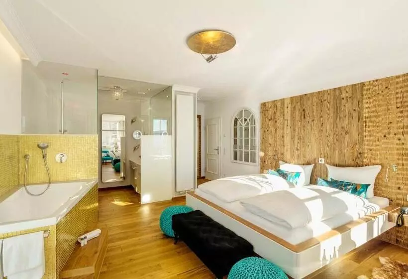 レイクビューデラックスルーム, Yachthotel Helvetia Spa  Und Wellnessdomizil