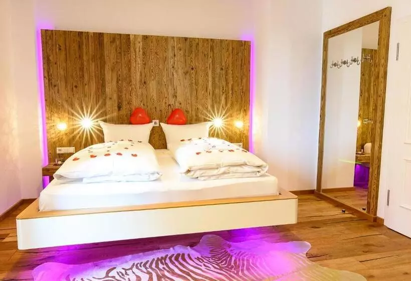 テラス付きジュニアスイート, Yachthotel Helvetia Spa  Und Wellnessdomizil