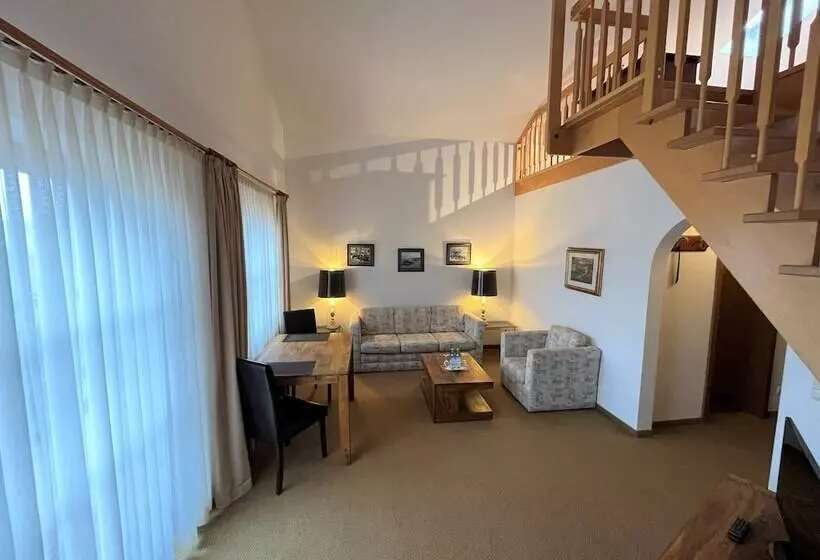 سوییت, Appartment Hotel Hölzl