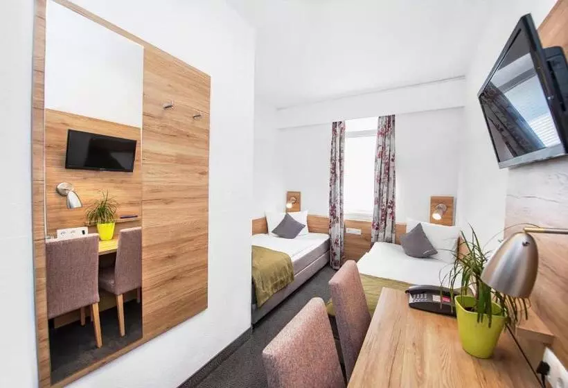 Habitació Estàndard, Andres