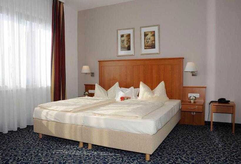 חדר סטנדרט יחיד, Goller