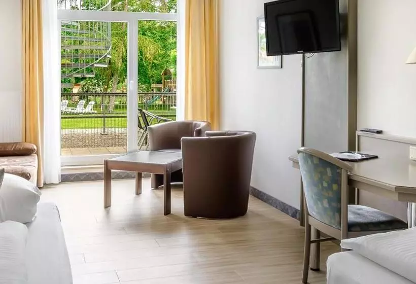 Quarto Comfort, Goller