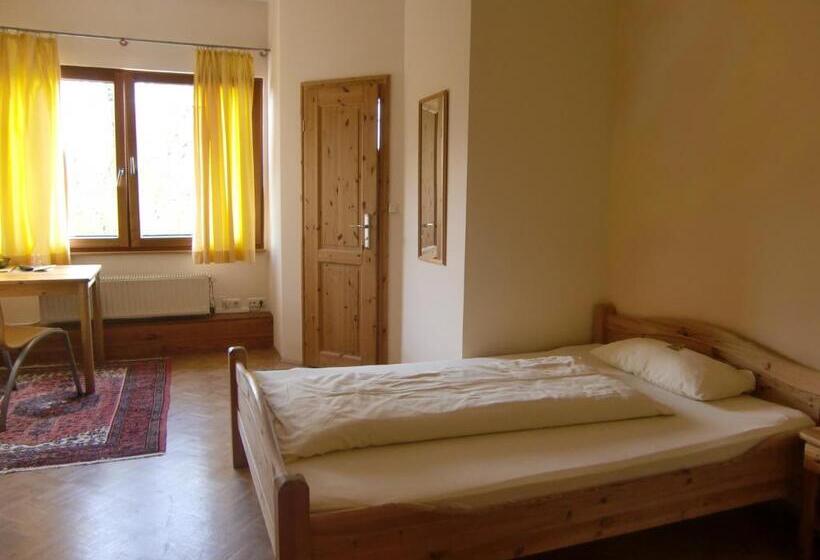 חדר קומפורט יחיד, Grünwald