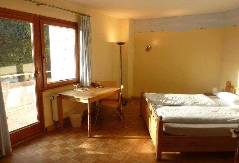 חדר סטנדרט, Grünwald