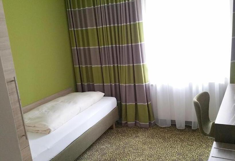 חדר סטנדרט יחיד, Mayerhofer