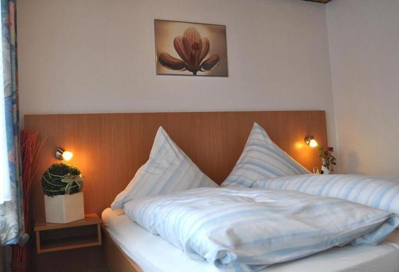 스탠다드 룸, Meyerhoff