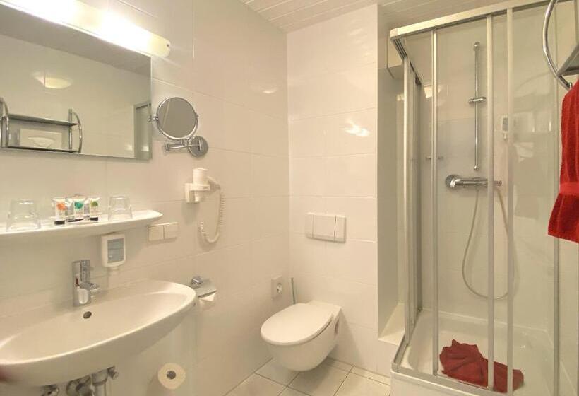 스탠다드 룸, Rathausglöckel