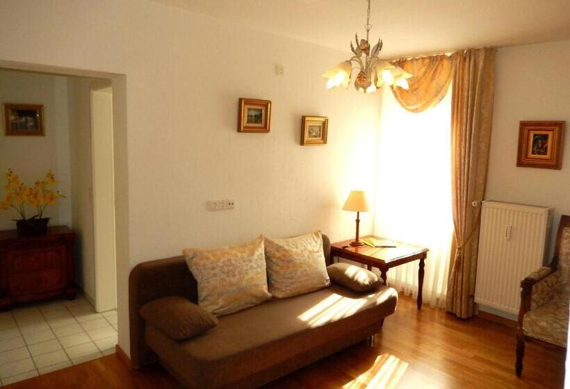 주니어 스위트, Rathausglöckel