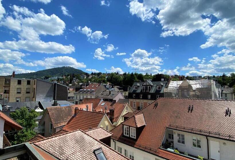 스탠다드 룸, Rathausglöckel