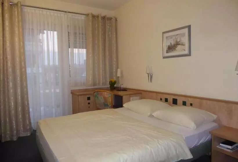 Quarto Standard com Vistas, Ring Park