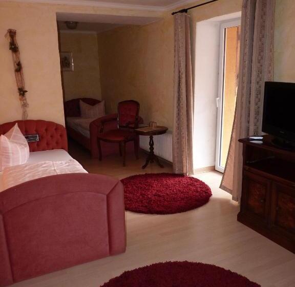 غرفة قياسية, Zur Traube