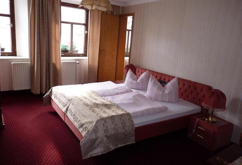 غرفة قياسية, Zur Traube