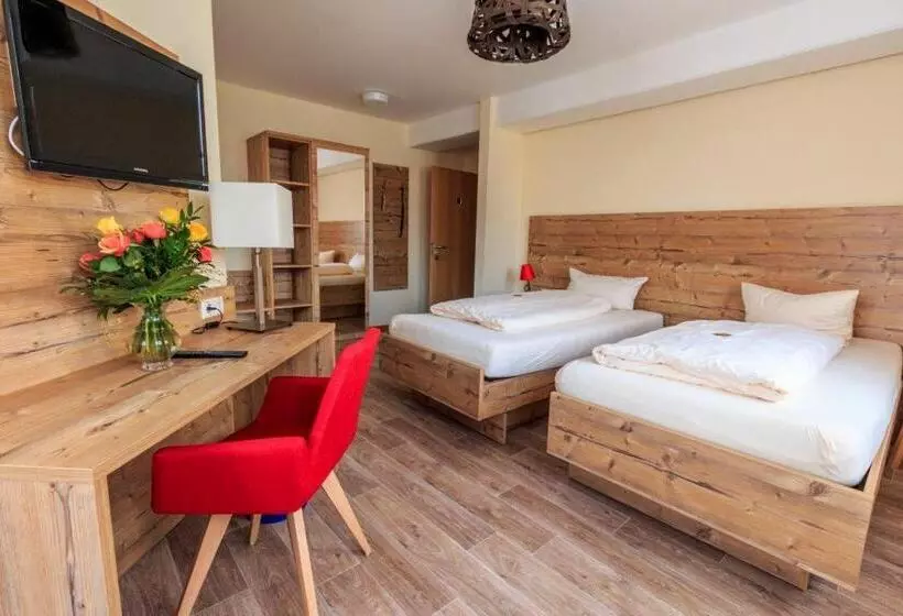 اتاق سوپریور یک تخته, Landhotel Gary