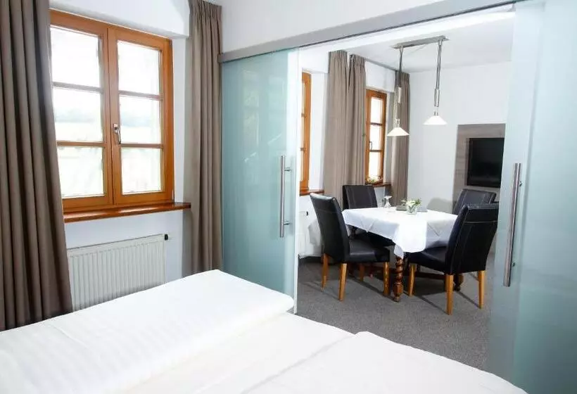 Standard Quadruple Room, Landhotel Geiselwind