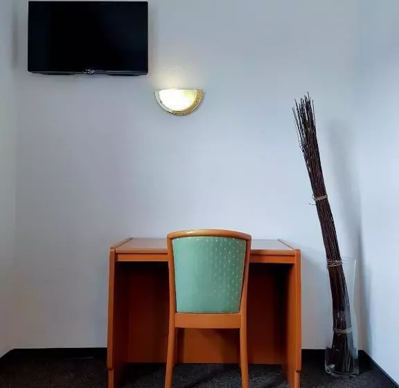 コンフォートルーム, Gasthof Sauerwald