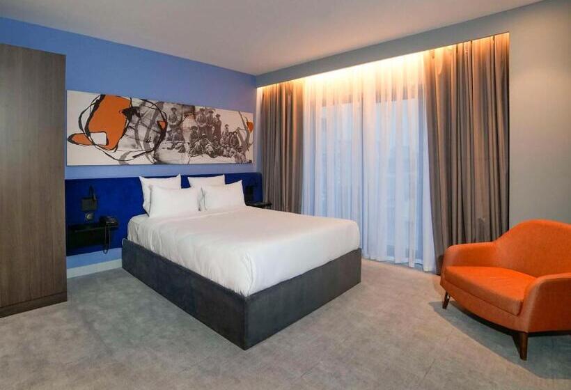 سوییت اجرایی, Novotel Bishkek City Center