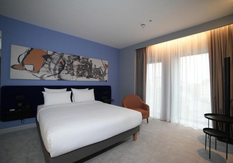 سوییت اجرایی, Novotel Bishkek City Center