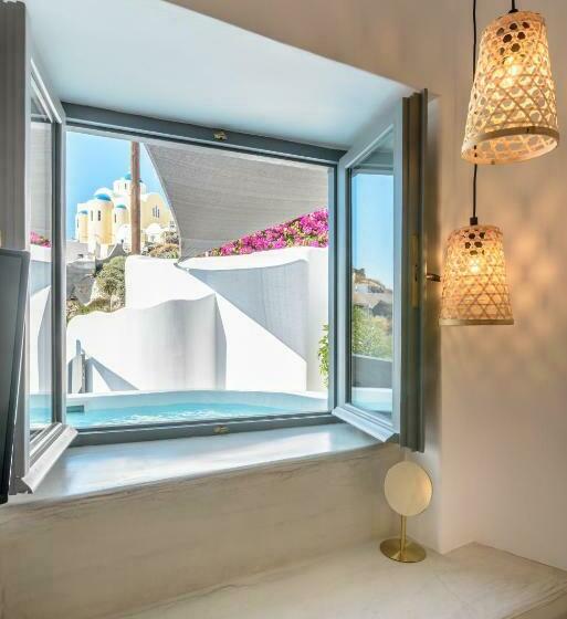 자쿠지 스위트, Anila Suites