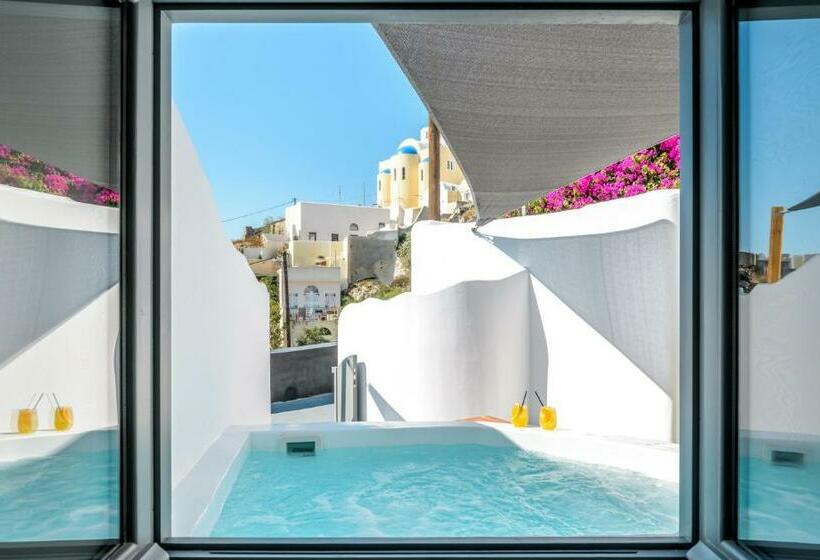 자쿠지 스위트, Anila Suites