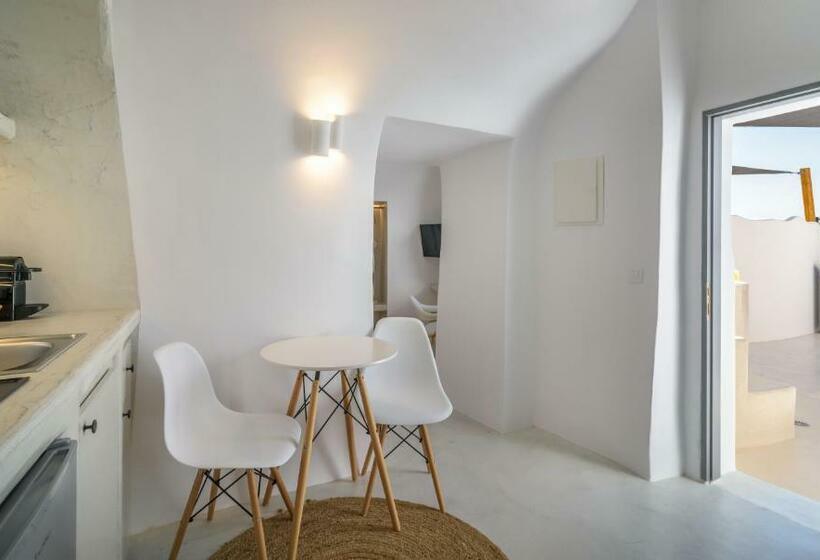 자쿠지 스위트, Anila Suites