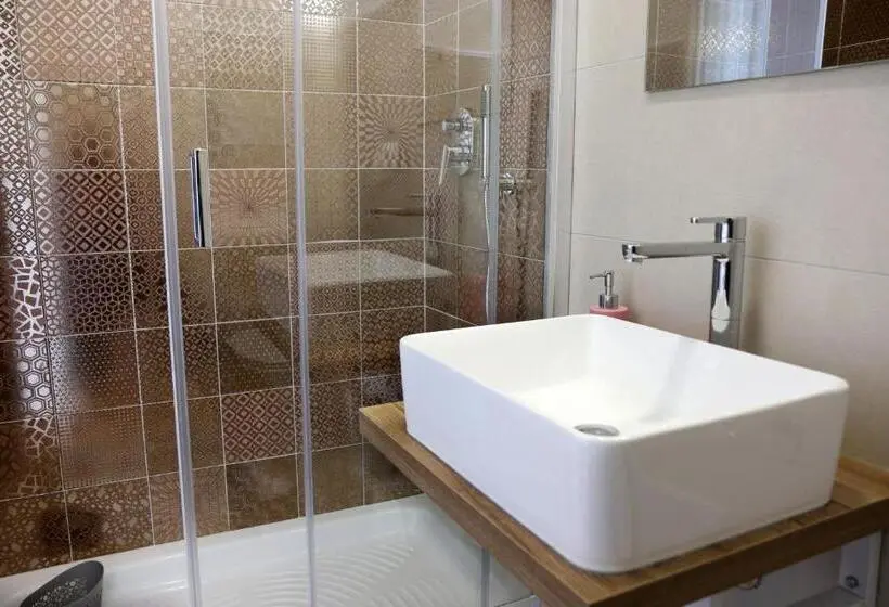 バルコニー付きスタンダードルーム, Antares Rooms