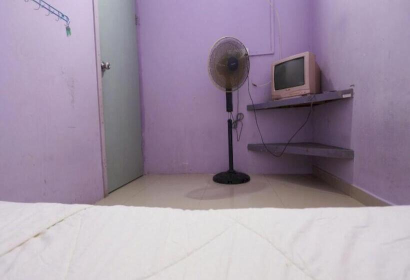 Одноместный Номер Basic, Spot On 93276 Fendi 2 Homestay Syariah