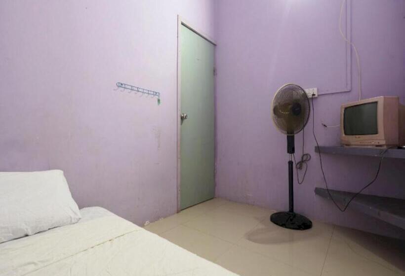 Одноместный Номер Basic, Spot On 93276 Fendi 2 Homestay Syariah