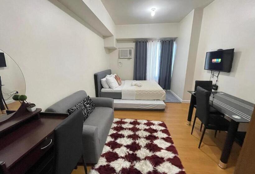 Studio Rodzinne, 8 Adriatico