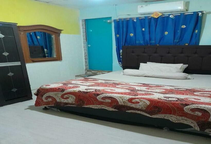 غرفة ديلوكس, Express O 91477 Fazira Home Stay Syariah