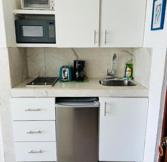 Standard studio with lake view, Solymar Beach Condos