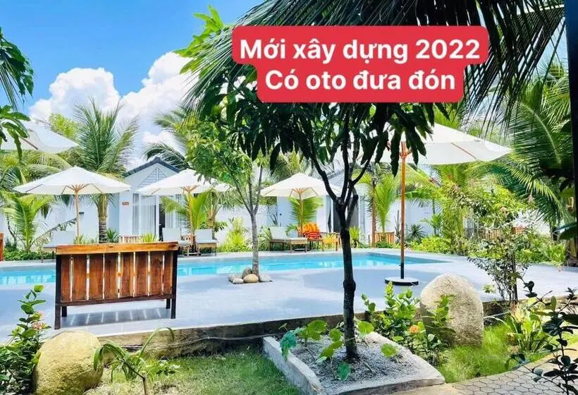 اتاق استاندارد با چشمانداز استخر, Hoang Phuc Resort