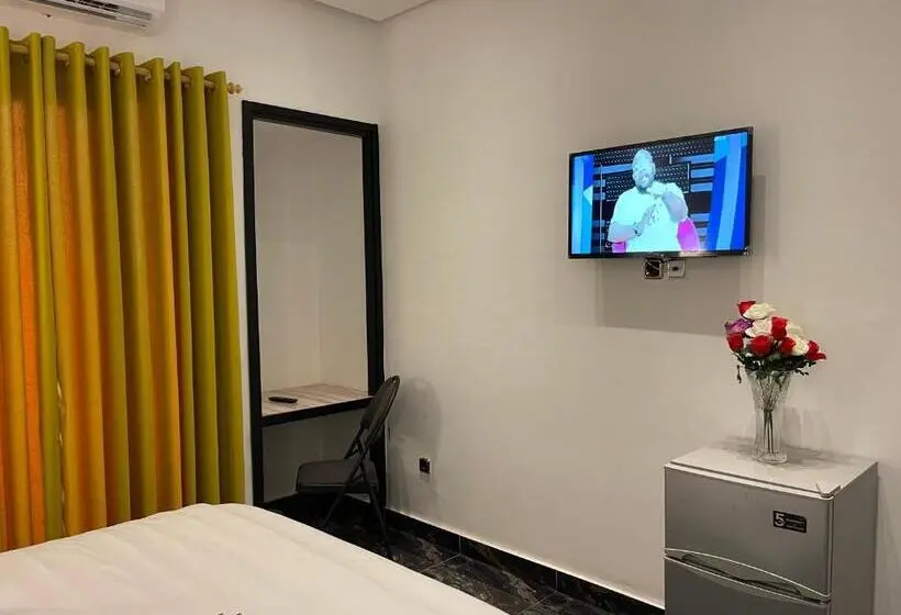 اتاق لوکس, Hôtel Vendôme Douala