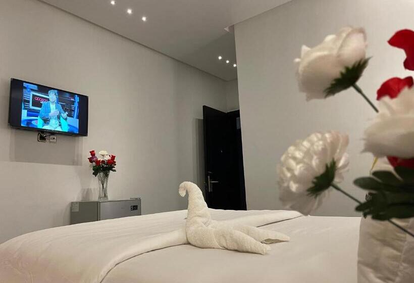 اتاق لوکس, Hôtel Vendôme Douala