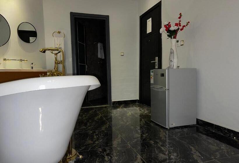 سوئیت با تخت بزرگ, Hôtel Vendôme Douala