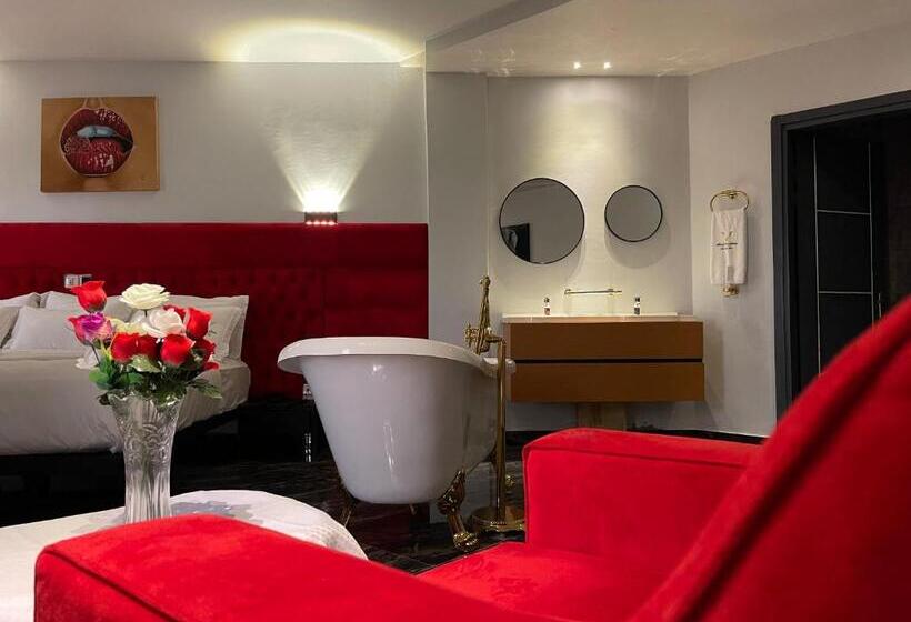 سوئیت با تخت بزرگ, Hôtel Vendôme Douala