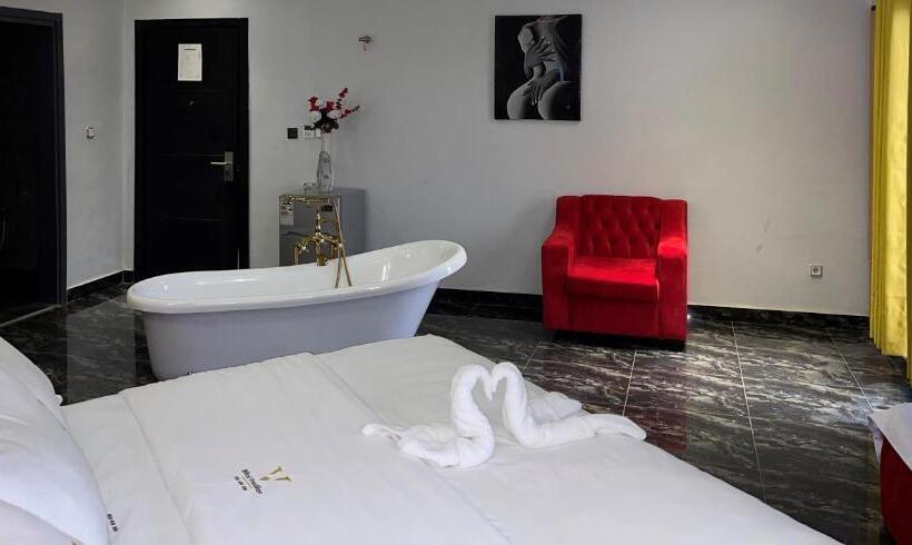 سوئیت با تخت بزرگ, Hôtel Vendôme Douala