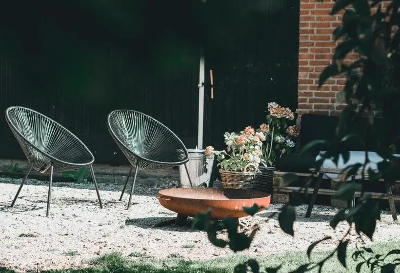 スタンダードルーム, B&b In Woonboerderij Vlakbij Lemmer