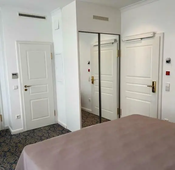 اتاق استاندارد, Art Hotel House One
