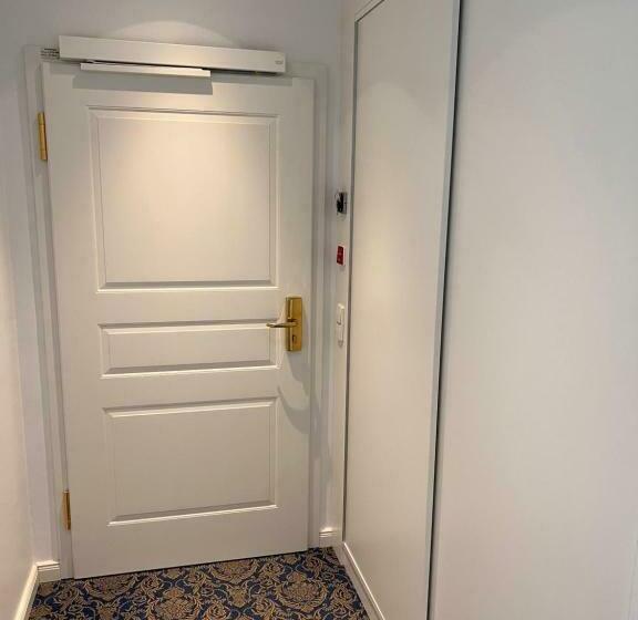 수피리어 룸, Art Hotel House One