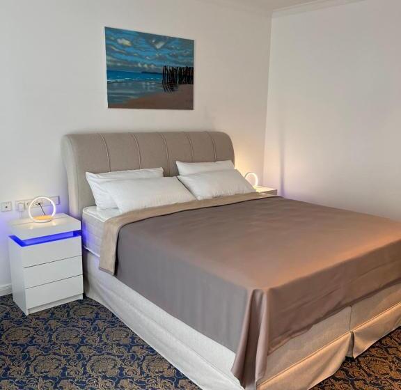 اتاق سوپریور, Art Hotel House One