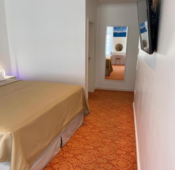 스탠다드 룸 킹사이즈 침대, Art Hotel House One