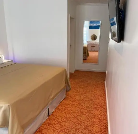 اتاق استاندارد با تخت بزرگ, Art Hotel House One