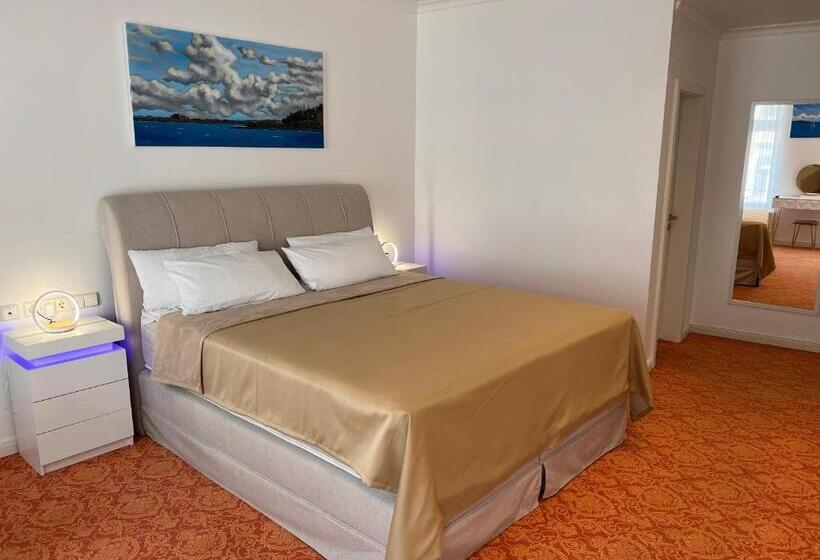 اتاق استاندارد با تخت بزرگ, Art Hotel House One