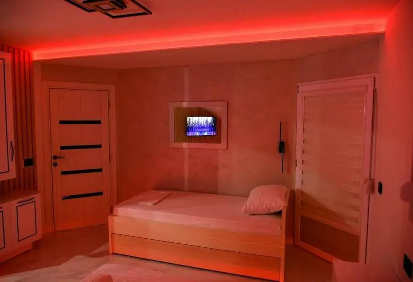 اتاق استاندارد چهار تخته, Pansion Eden