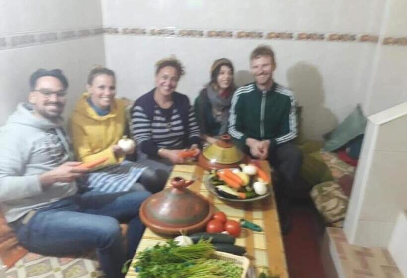 اتاق خانوادگی, Riad Lala Zakia